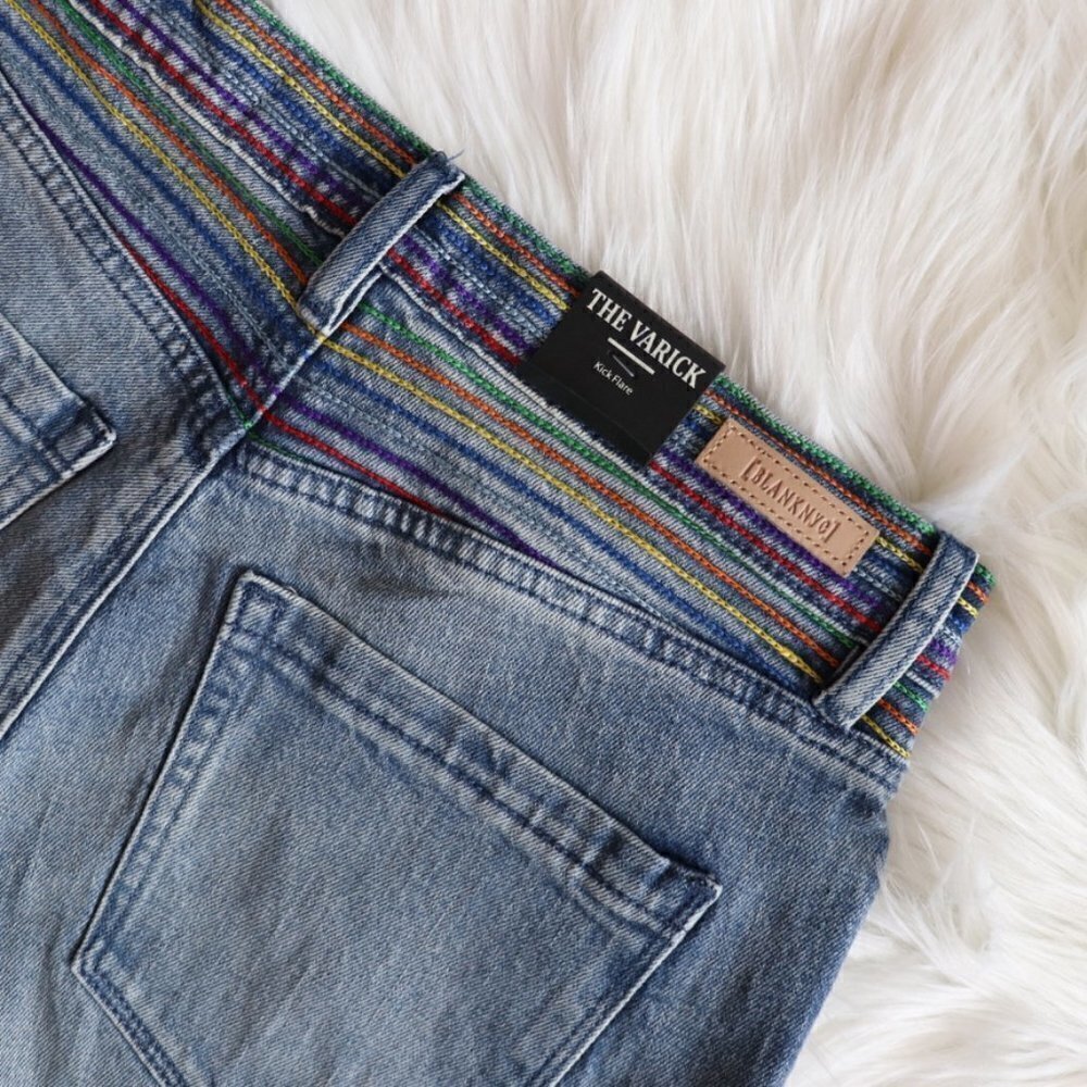 NEW BLANKNYC The Varick Kick Flare Shorts Sz 26 - Picture 5 of 7